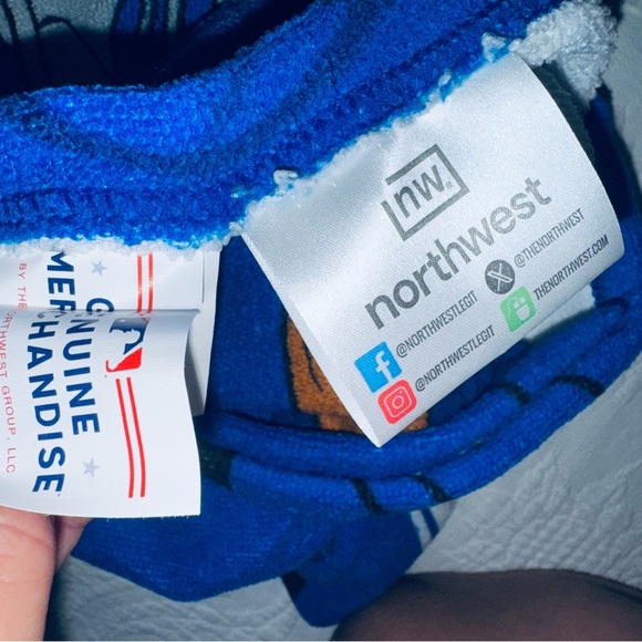 Disney / MLB Dodgers Mickey Mouse Large Beach Towel NEW 40in. X 72in. Microfiber - Picture 6 of 7